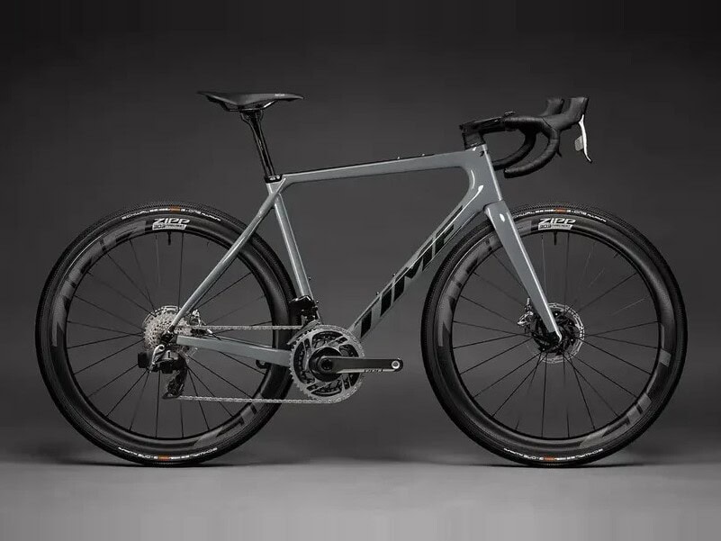 Time Alpe d'Huez X 2026 carbon road bike, grey with Zipp wheels, available for rental on the Bolivar Bogotá to Cartagena tour, Colombia